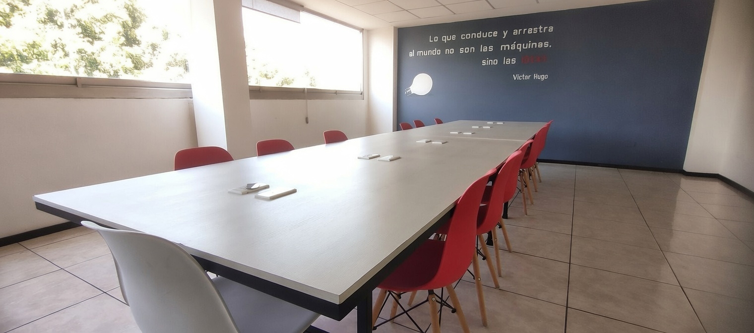 Área de trabajo compartido y oficinas en renta en Brighton Coworking Puebla.